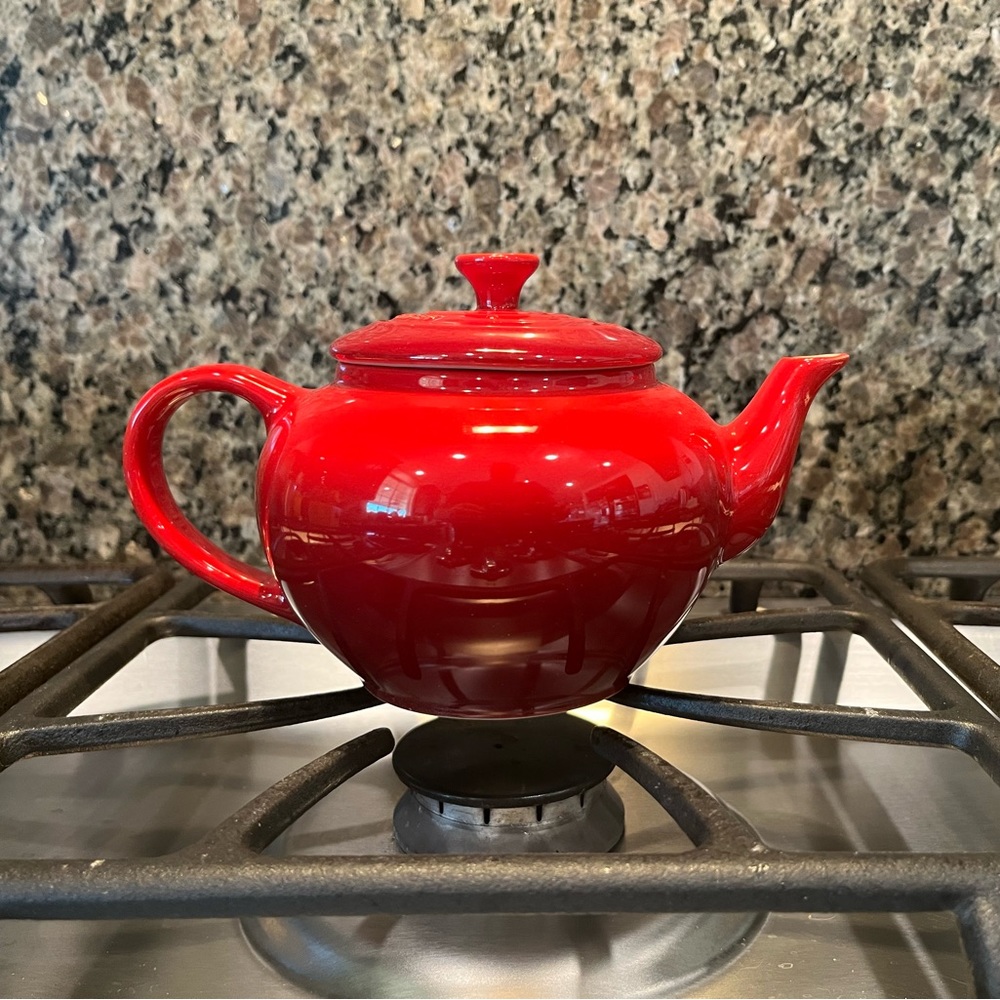 Le Creuset Stoneware Teapot Infuser Cerise Red